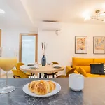 Modern Comfort In The Heart Of Lägenhet Zaragoza