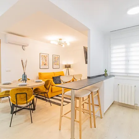 Modern Comfort In The Heart Of Zaragoza